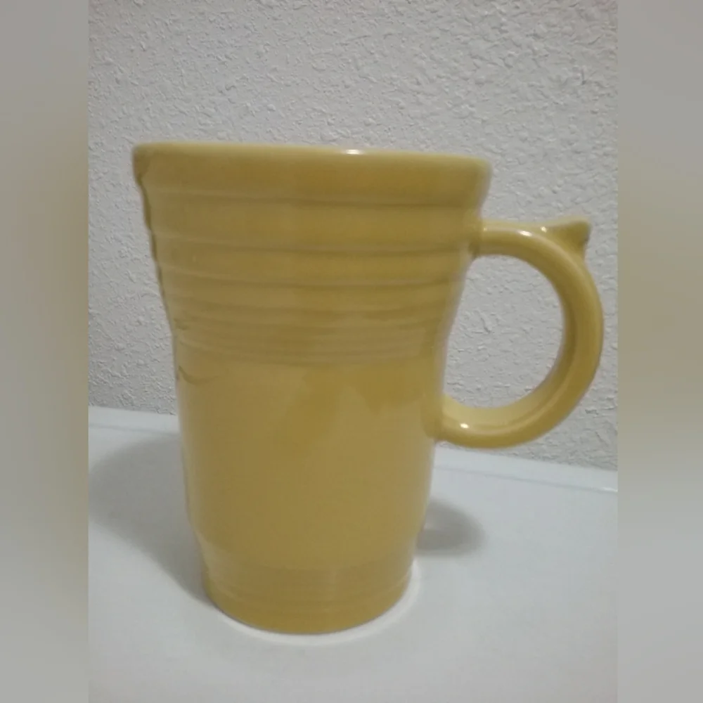 Fiesta light yellow mug - Picture 2 of 6